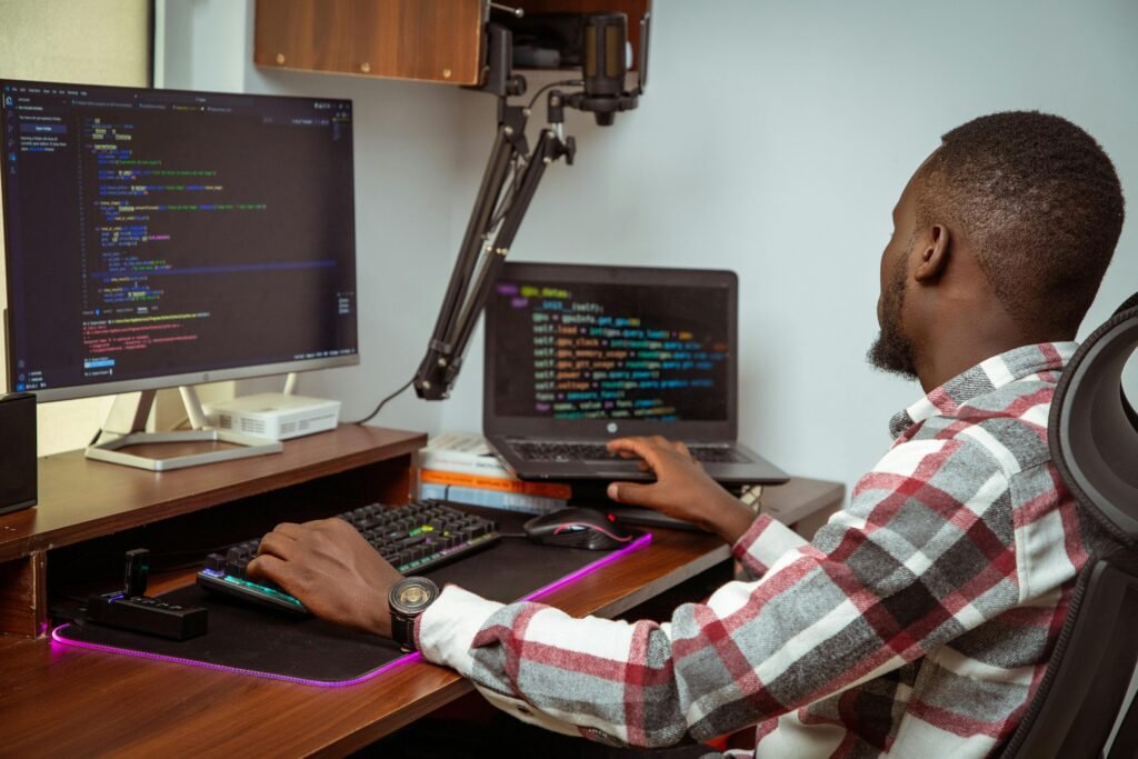 Remote Software Development Teams vs In-House Hiring 5 pexels naboth otieno 83498565 19805876